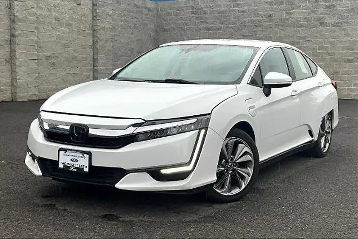 Honda Clarity Plug-In Hybrid image 1