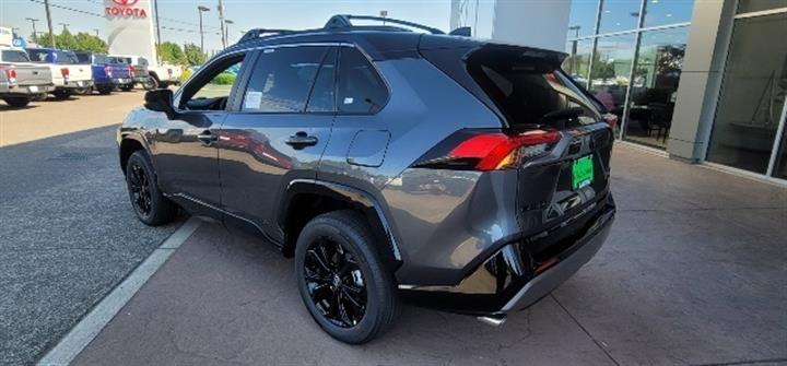 $42499 : 2024 RAV4 Hybrid XSE image 4