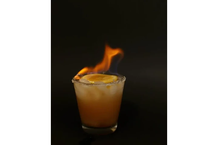 Bartender BOLI'S DRINKS image 4