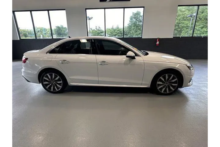 $25995 : Audi A4 2023 AWD quattro Pre image 7