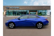 $25988 : Hyundai ELANTRA Hybrid 2025 thumbnail