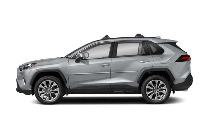 $31899 : 2023 RAV4 XLE image 3