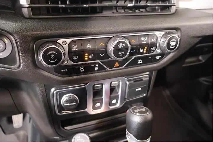 $32154 : Jeep Wrangler 2024 4x4 Sport image 7