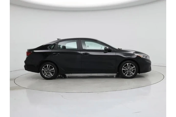 $17998 : Kia Forte 2023 LXS 4dr Sedan image 7