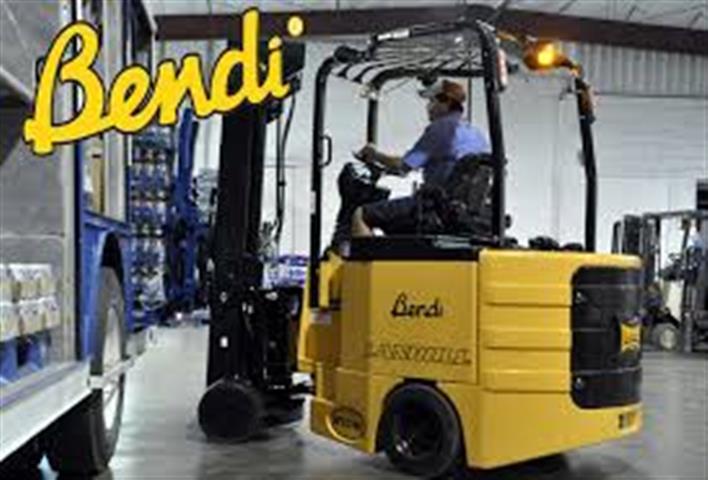 Bendi- Forklift/ Montecarga image 1