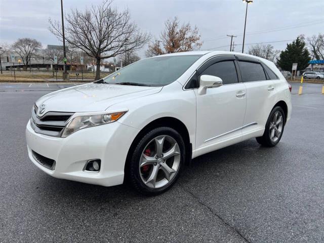 $11500 : 2013 Venza XLE image 2