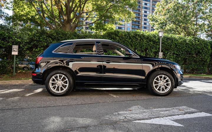 $10000 : 2010 AUDI Q5 image 3