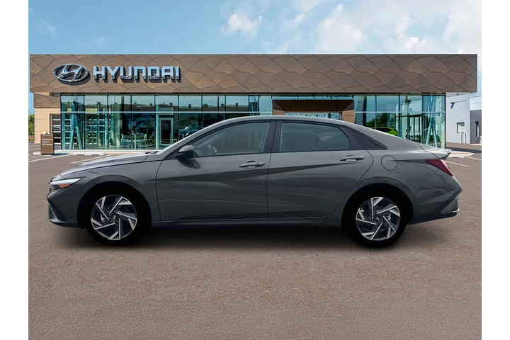 $25035 : Hyundai ELANTRA 2025 SEL Spo image 3