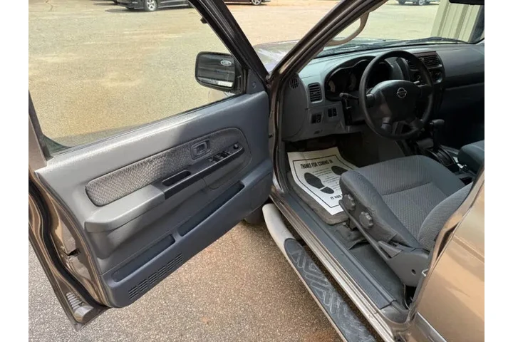 $6999 : 2004 Xterra XE image 10