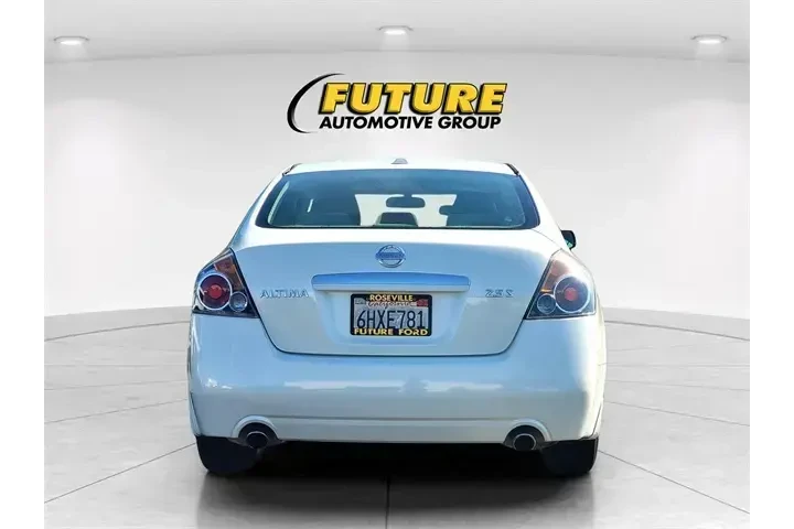 $5988 : Nissan Altima 2009 2.5 SL 4d image 5