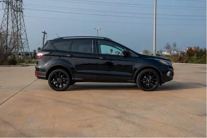$12686 : Ford Escape 2018 SE 4dr SUV image 4