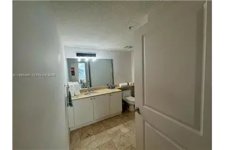 $5800 : Rental property with 2 bedro image 9