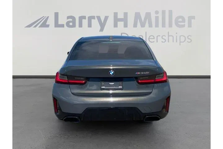 BMW 3 Series 2023 M340i 4dr image 4