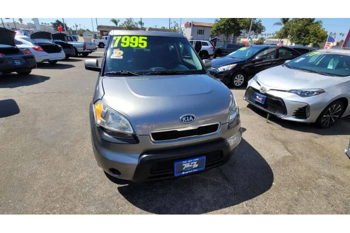$7995 : 2011 Soul ! image 1