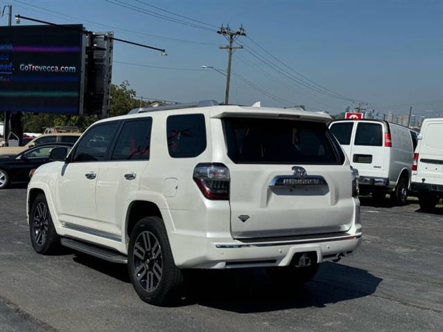 $28495 : 2016 4Runner Limited image 10