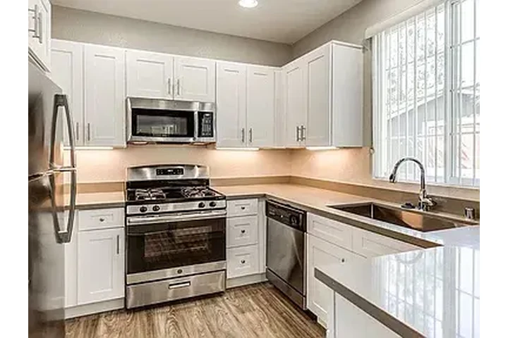 $1700 : 2+ camas image 2