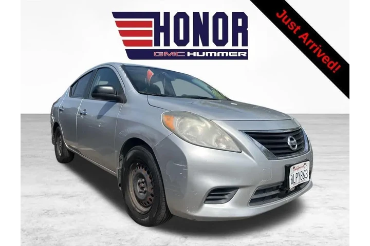 $4995 : Nissan Versa 2013 1.6 S 4dr image 1