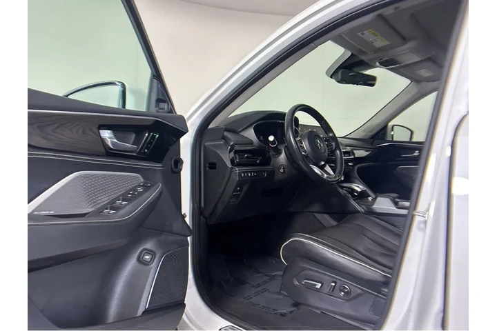$42584 : 2023 MDX w/Advance Package image 2