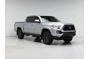 Toyota Tacoma 2023 4x4 SR5 V en Hialeah