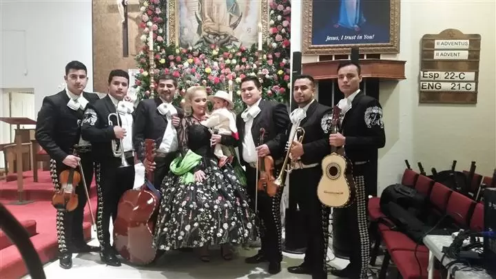 Mariachis Juvenil Azteca de M image 8