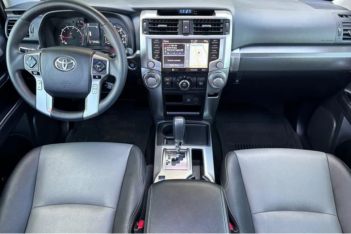 $39900 : Toyota 4Runner 2022 4x2 SR5 image 6