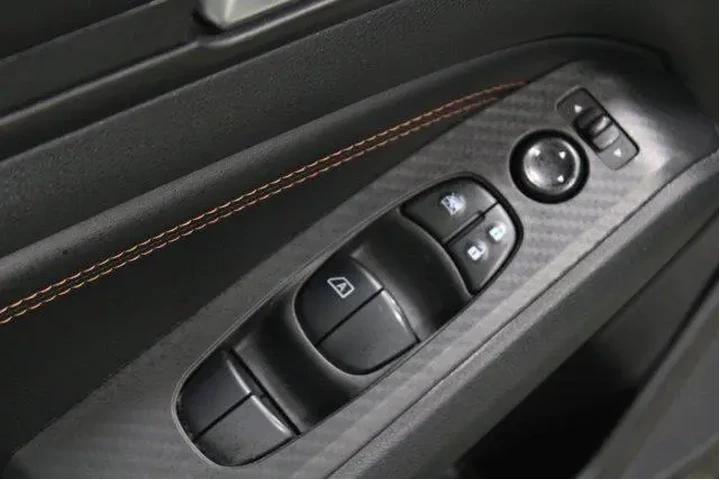 $20996 : Nissan Altima 2021 2.5 SR 4d image 4