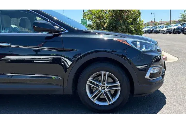 $16991 : Hyundai SANTA FE Sport 2017 image 2