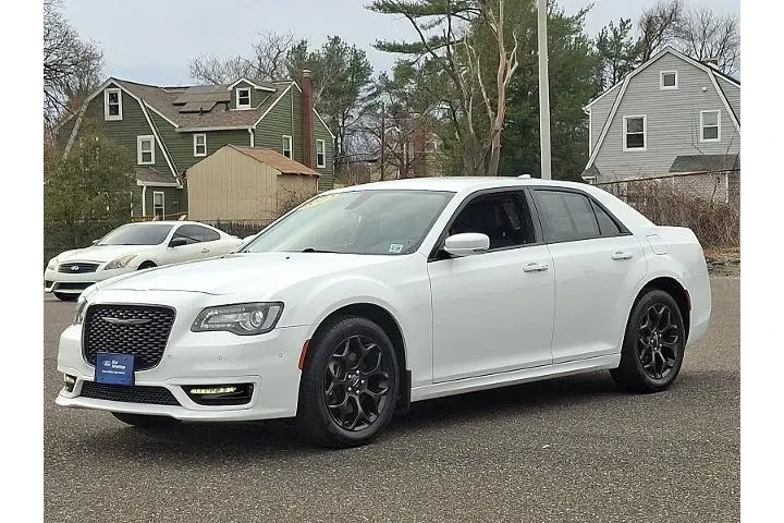 $29588 : Chrysler 300 2023 AWD Tourin image 3