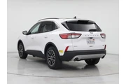 $24998 : Ford Escape Plug-In Hybrid 2 thumbnail