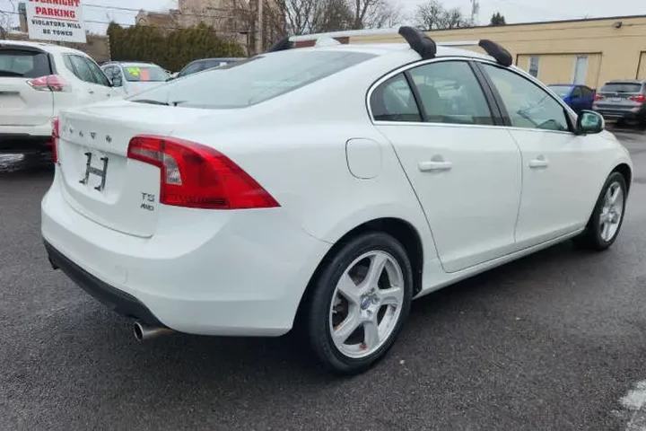 $8295 : 2013 S60 T5 Platinum image 7