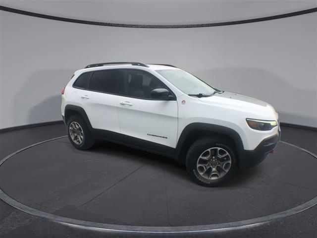 $27900 : PRE-OWNED 2022 JEEP CHEROKEE image 2