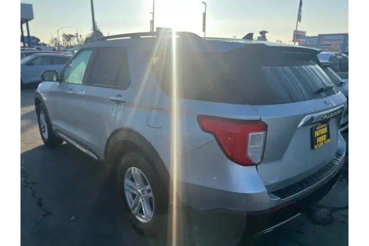 $33988 : Ford Explorer 2024 AWD XLT 4 image 7