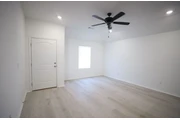 $1600 : Rent thumbnail