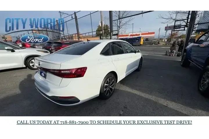 $19488 : Volkswagen Jetta 2025 S 4dr image 5