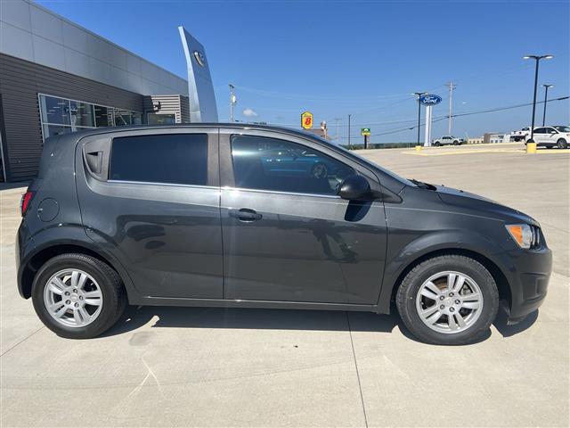 $10460 : 2014 Sonic LT Auto Hatchback image 3