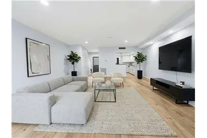 $2575 : Rental property with 2 bedro image 1