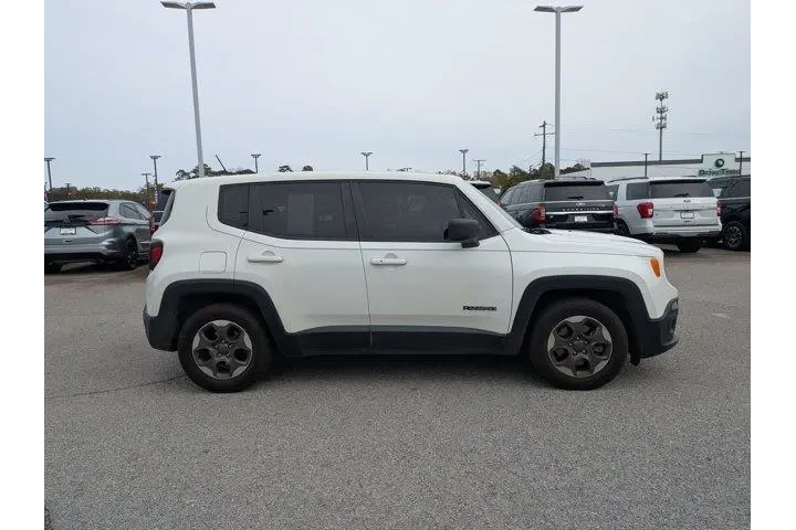 $8995 : Jeep Renegade 2016 Sport 4dr image 4