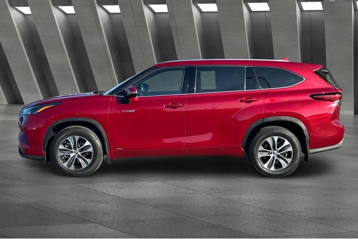 $35000 : Toyota Highlander Hybrid 202 image 8