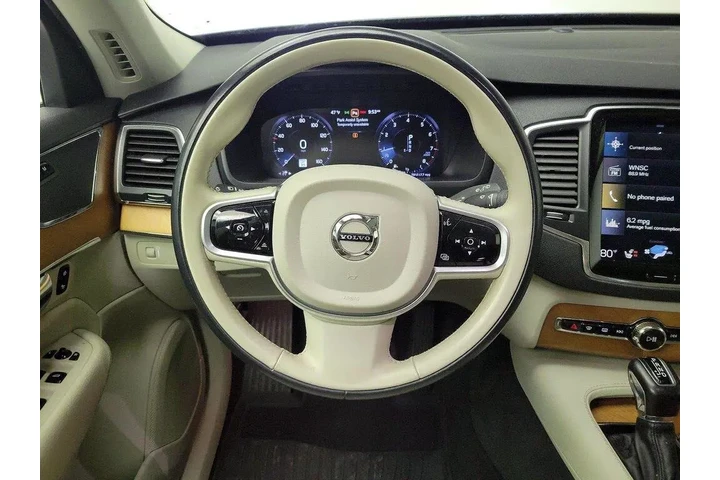 $32998 : Volvo XC90 2021 AWD T6 Momen image 10