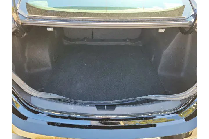 $16847 : Chevrolet Malibu 2024 LT 4dr image 8