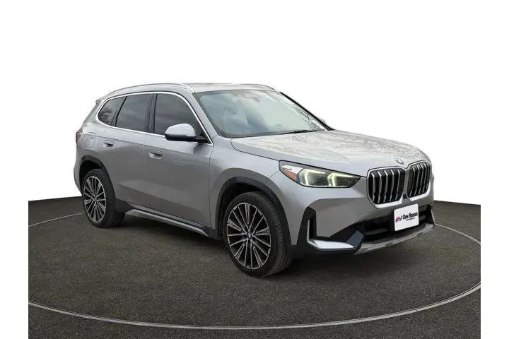$26847 : BMW X1 2023 AWD xDrive28i 4d image 7
