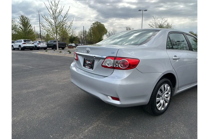 $12992 : 2013 Corolla LE image 10