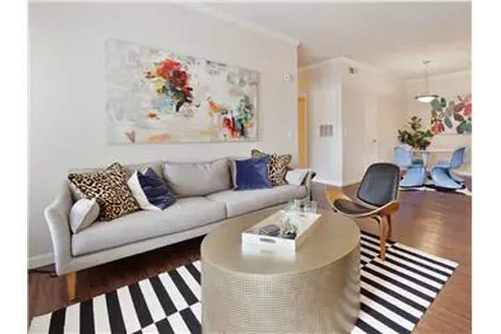 $1540 : Rental property with 1 bedro image 3