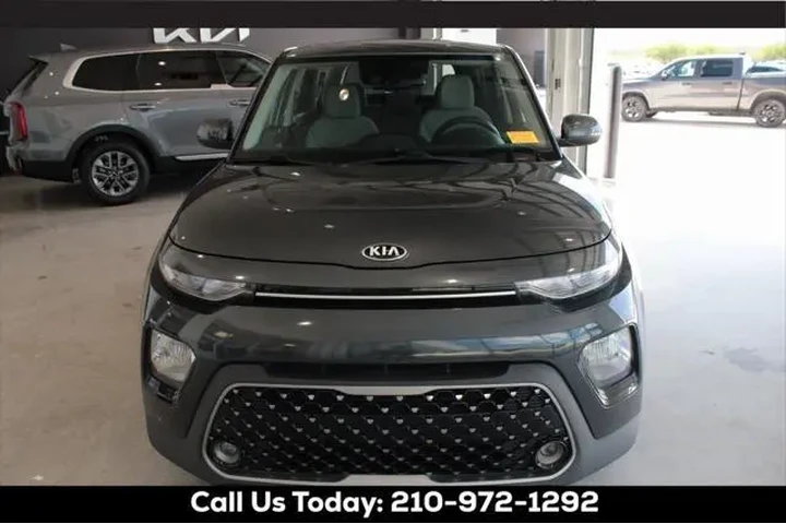$16991 : Kia Soul 2021 EX 4dr Crossov image 2