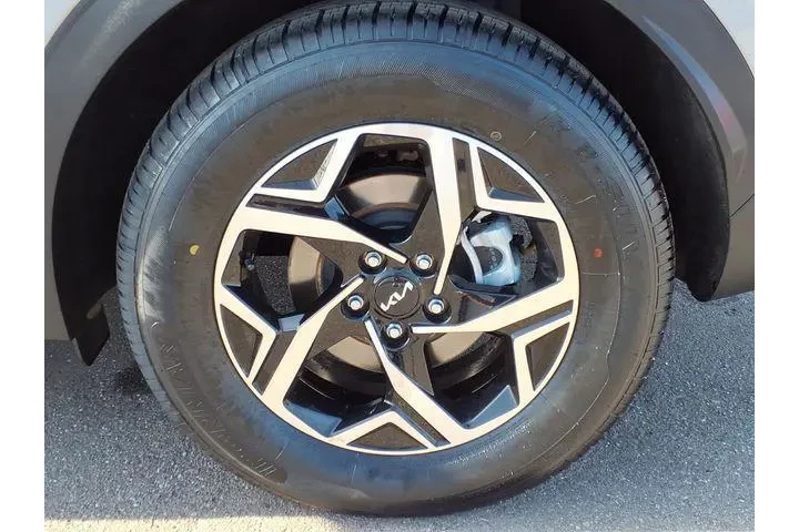 $23921 : Kia Sportage 2025 AWD LX 4dr image 7