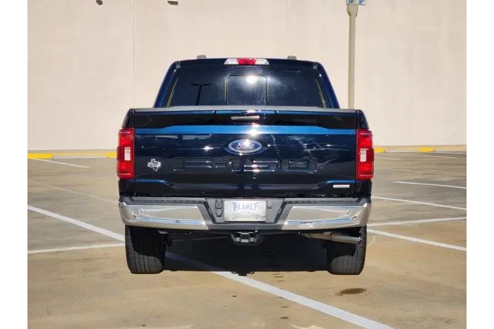 $35699 : Ford F-150 2021 4x4 XLT 4dr image 6