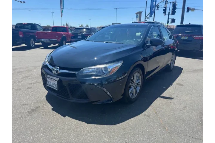 $16998 : 2017 Camry SE image 5