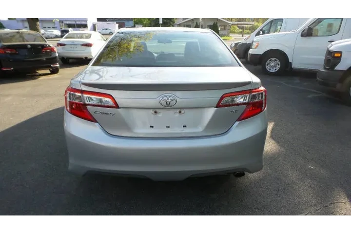$10500 : 2014 Camry SE Sport image 9