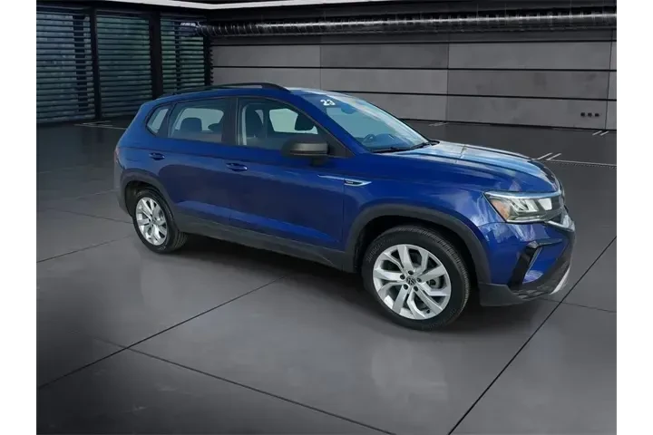 $22998 : Volkswagen Taos 2023 AWD S 4 image 2