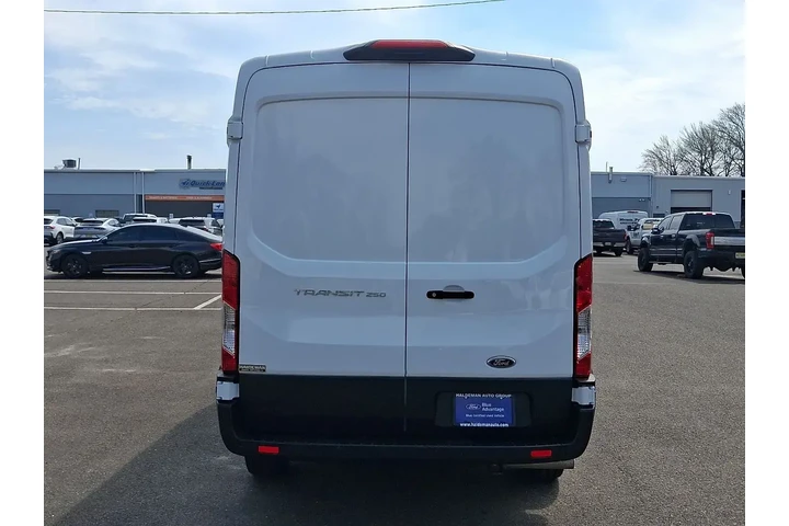 $39995 : Ford Transit 2023 250 3dr SW image 6